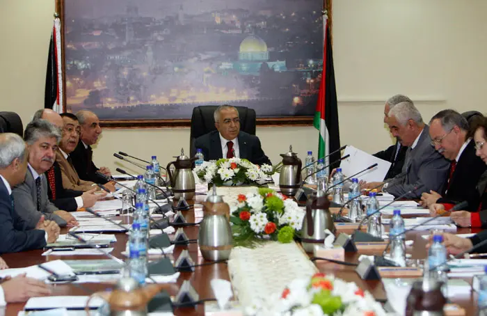 ממשלת הרשות הפלסטינית בישיבתה האחרונה לפני התפטרותה, 14 בפברואר 2011