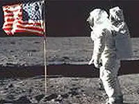 אדם על הירח. רק ארצות הברית וברית המועצות עשו זאת