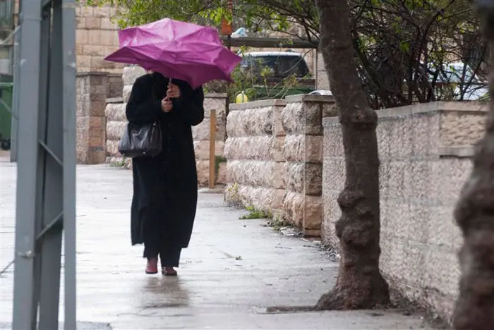 יום רביעי - סערה