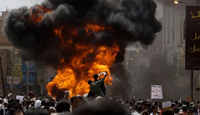 עימות בין תומכי ומתנגדי הנשיא בצנעא בירת תימן