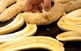 בננות בקוקוס ובקרמל