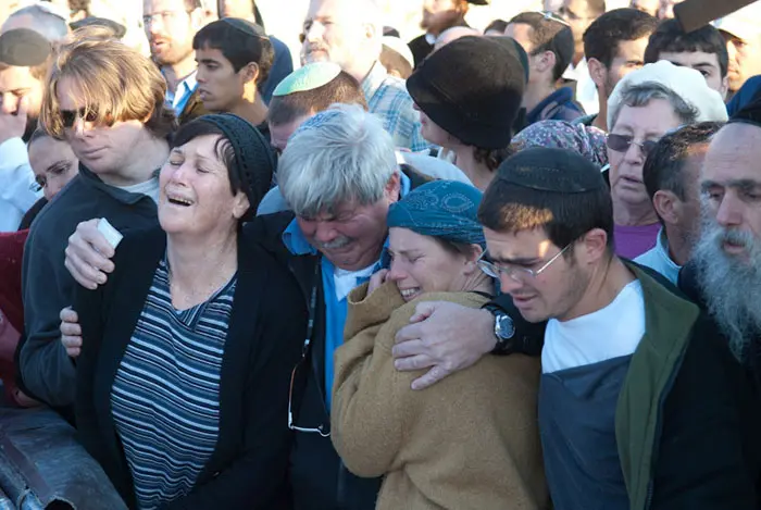 לוויתם של חמישה מבני משפחת פוגל שנהרגו בפיגוע באיתמר, מרץ 2011