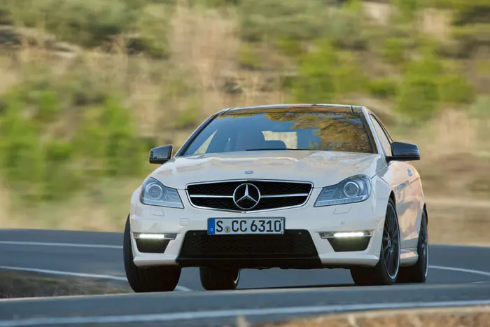 מרצדס C63 AMG. עכשיו גם ב-2 דלתות