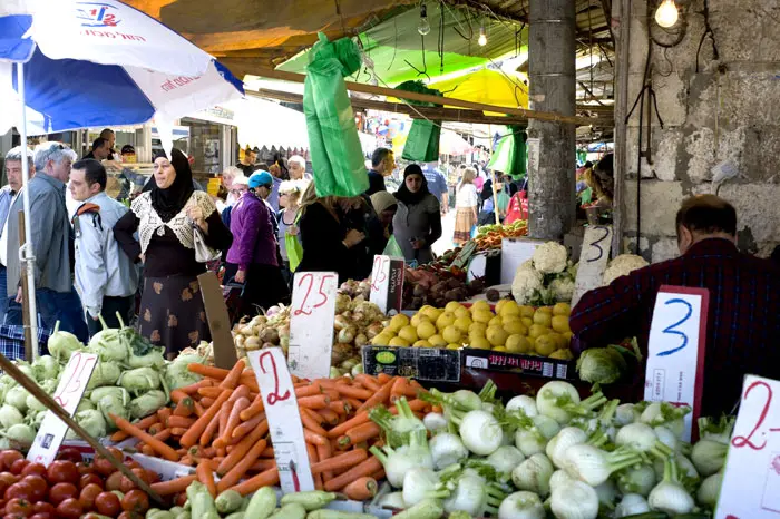 במהלך החודש מדד מחירי הירקות והפירות עלה ב-0.9%. מדד מחירי המזון ירד ב-0.4%