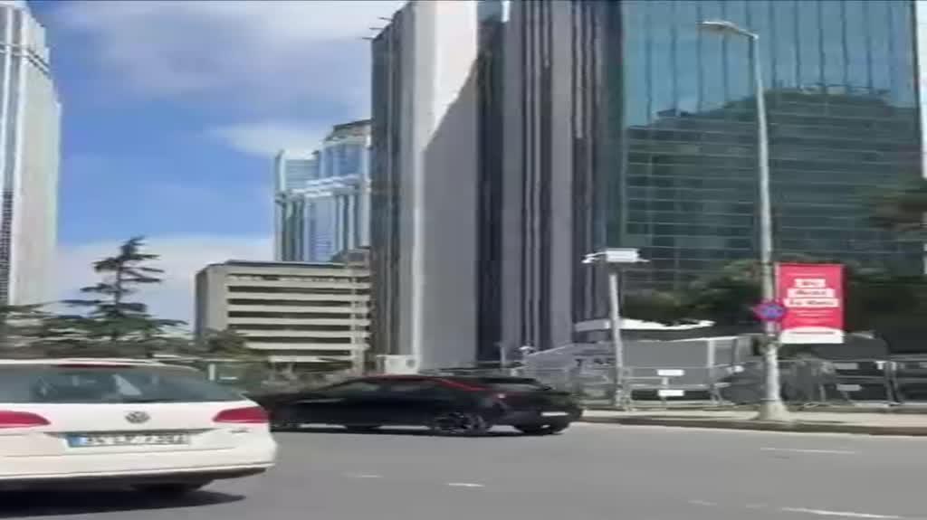 Gunmen open fire near Israeli consulate in Istanbul three attackers killed two police injured