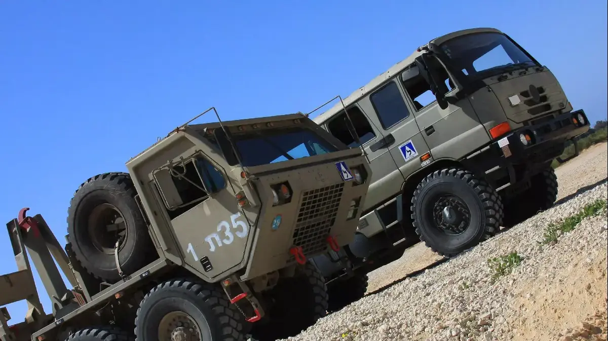 הקצינים הבכירים, עסקת המיליונים והקרב על המשאיות הקרביות של צה