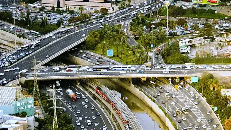 На шоссе Аялон появилась дополнительная полоса - Zahav.ru Автомир