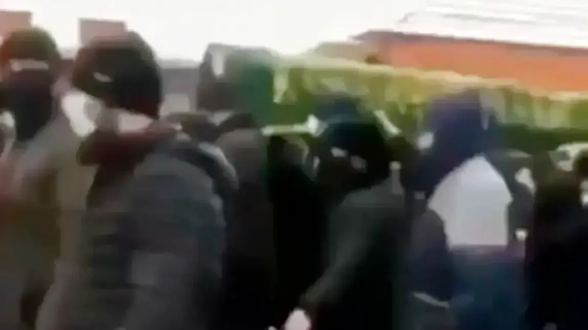 המחבל שערף את ראש המורה בצרפת נקבר בצ'צ'ניה - וואלה חדשות