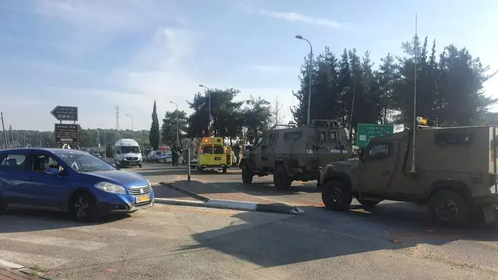 אירוע חריג בגוש עציון: ישראלי תיעד את המקום, התעמת עם אישה ונער – ודרס אותם | חשד