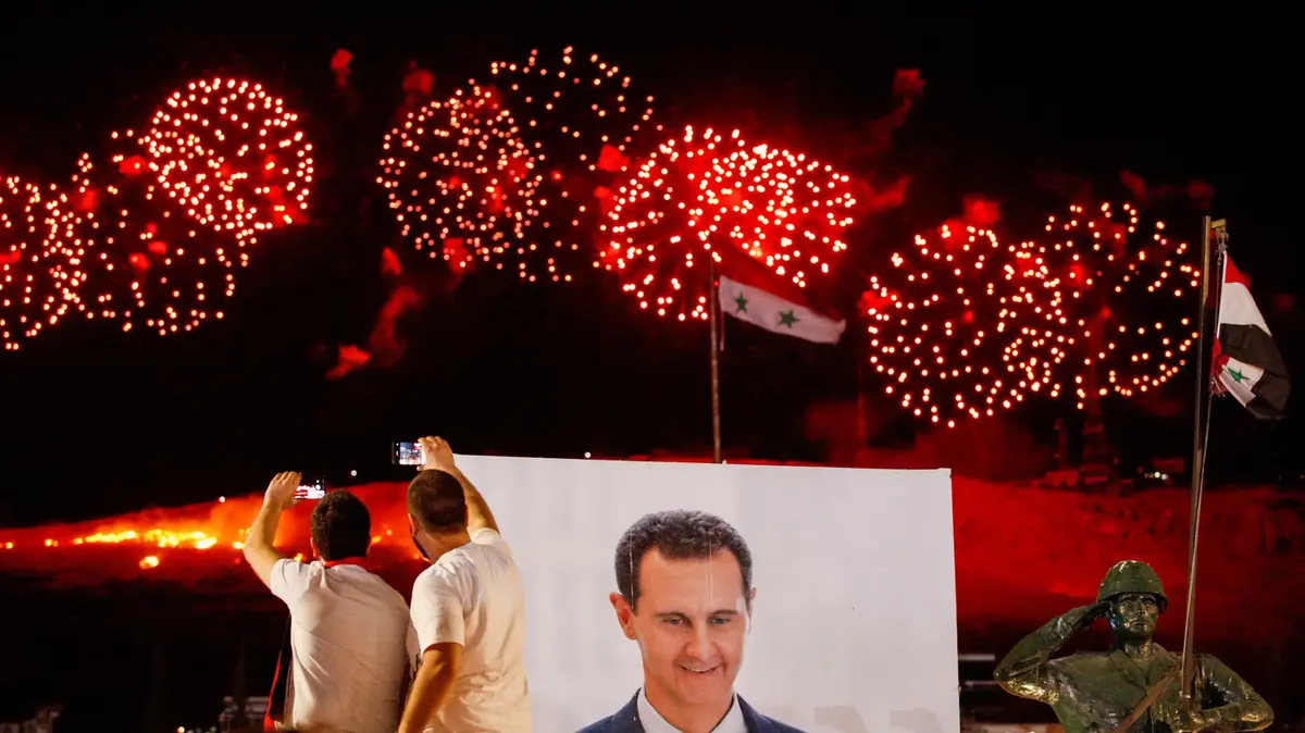 סעודות, דירות יוקרה ומסיבות על יאכטות: חיי הפאר של משפחת אסד בגלות