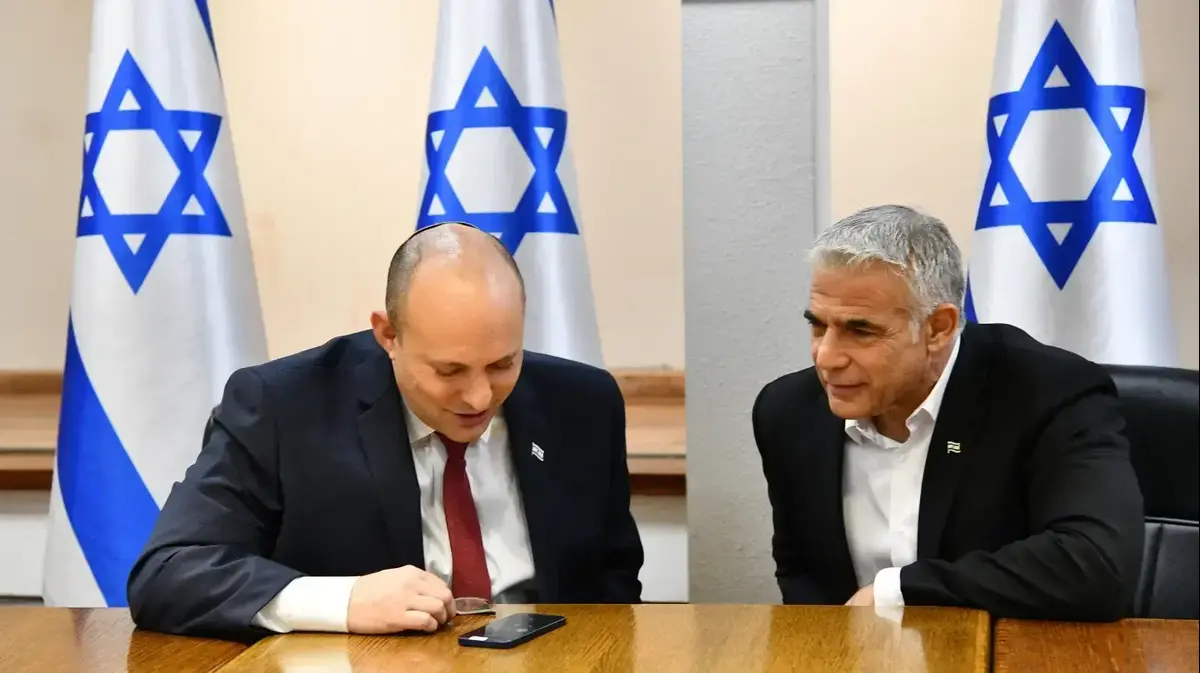 ראש ממשלת קטאר פוצץ את הקמפיין של בנט ולפיד - במשפט אחד