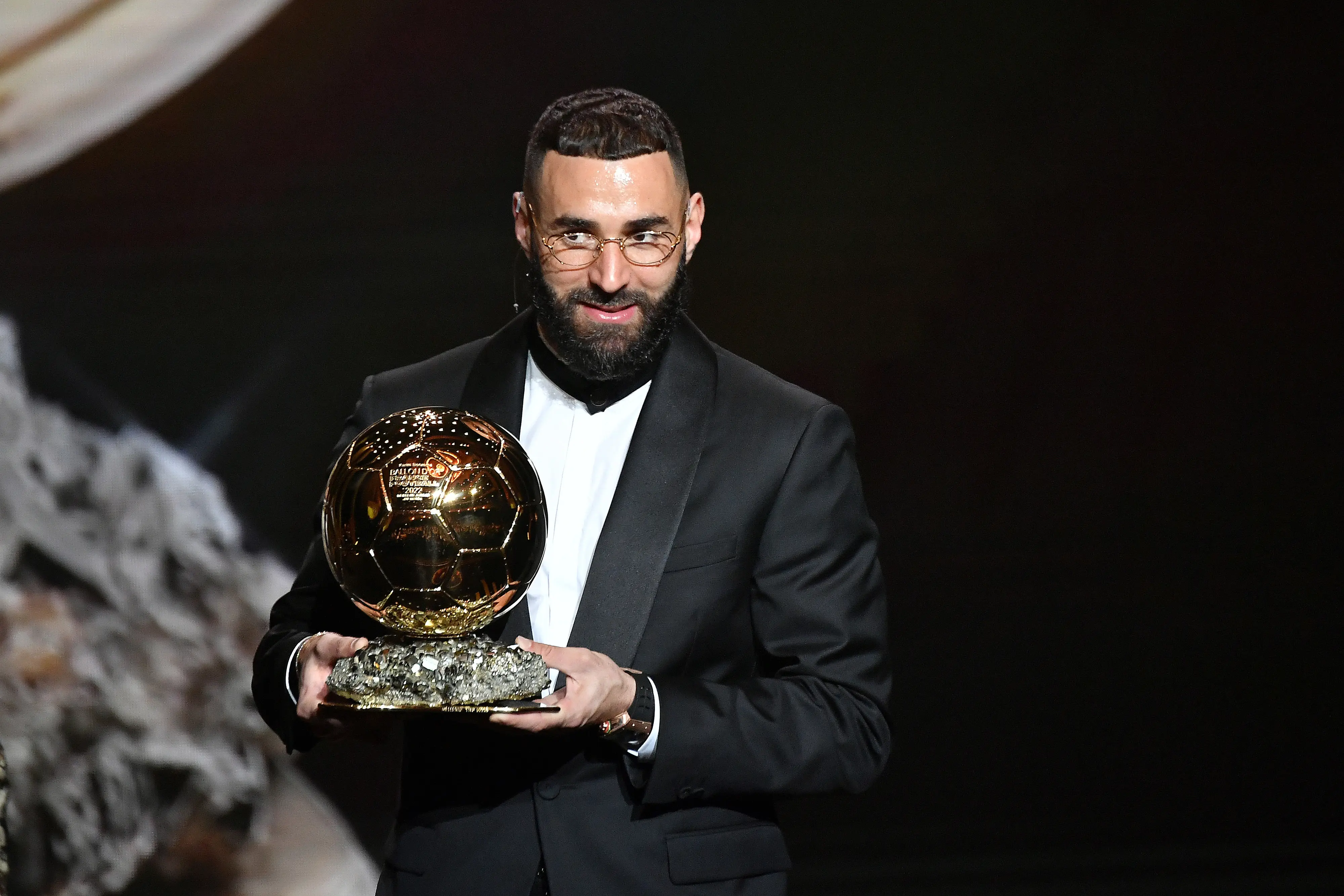 "Engrave his name on the golden ball" Benzema in the midst of a