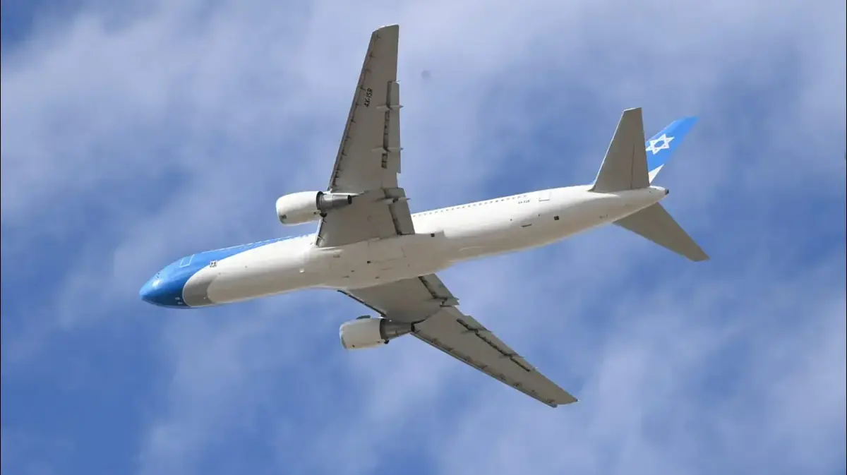 The Prime Minister's plane, the "Zion Wing", will take off for the