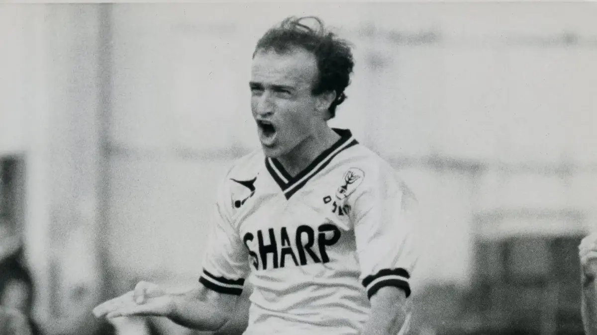 אורי עור: מכבי חיפה עם אורי מלמיליאן נגד מנצ’סטר יונייטד – היום לפני 40 שנה –...