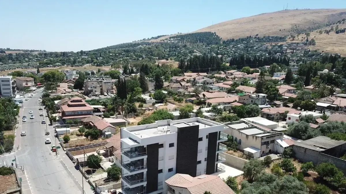 A year after the murder the dramatic compromise in Eldad Perry's