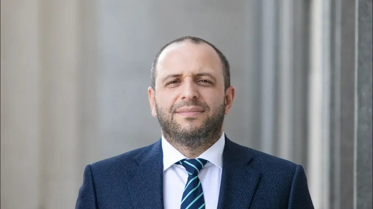 Крымский татарин во главе минобороны Украины - Zahav.ru Мнения
