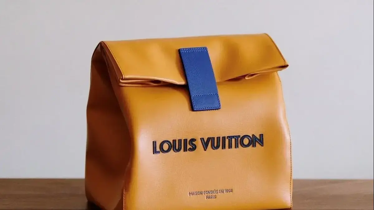 Appetizing the most expensive lunch bag you'll ever see in your life