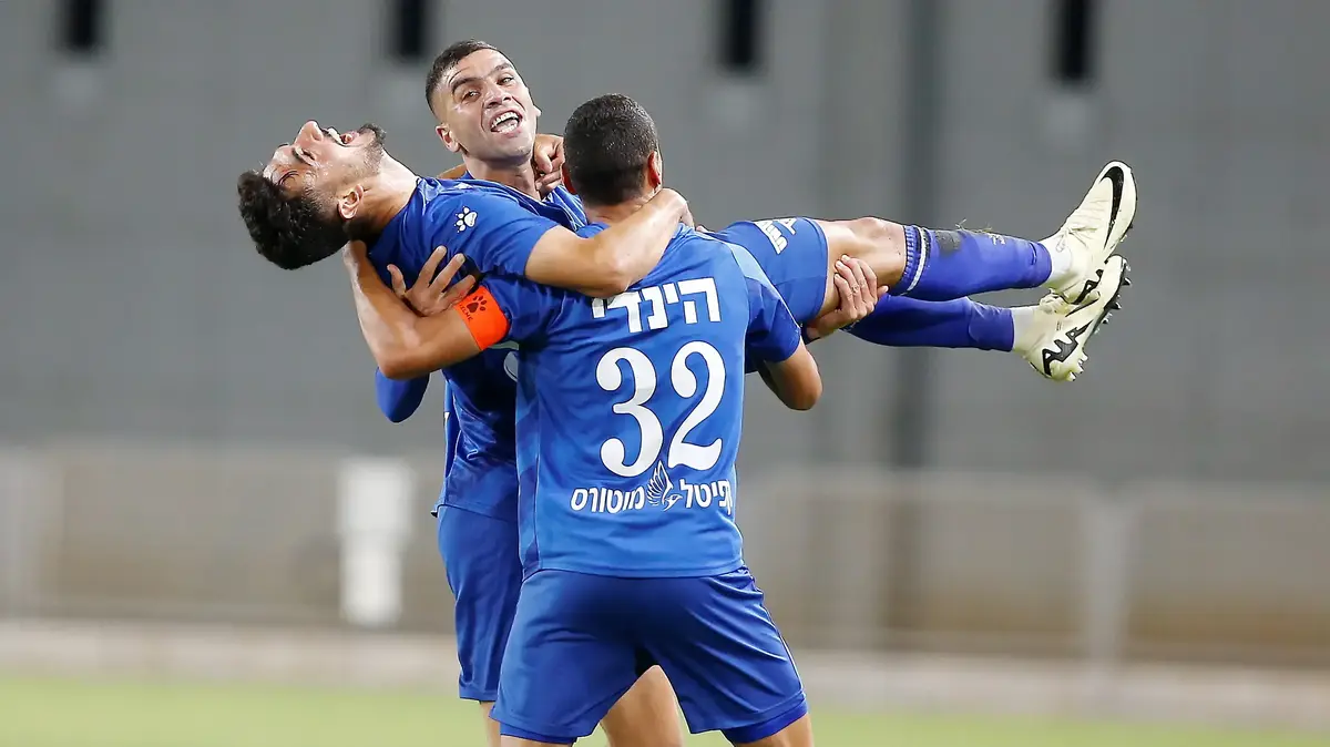 Maccabi Petah Tikva secured a stay with 0:4 over Hapoel Hadera