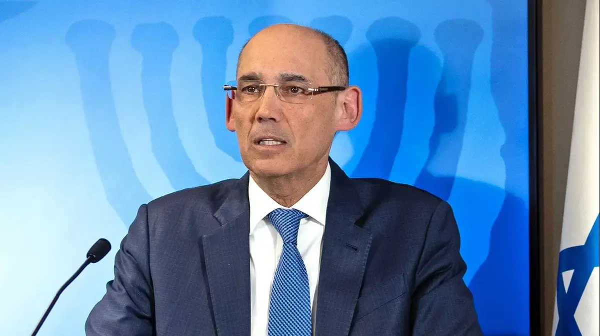 עומר מואב נגד חן שרייבר לקראת פרסום החלטת הריבית - וואלה כסף