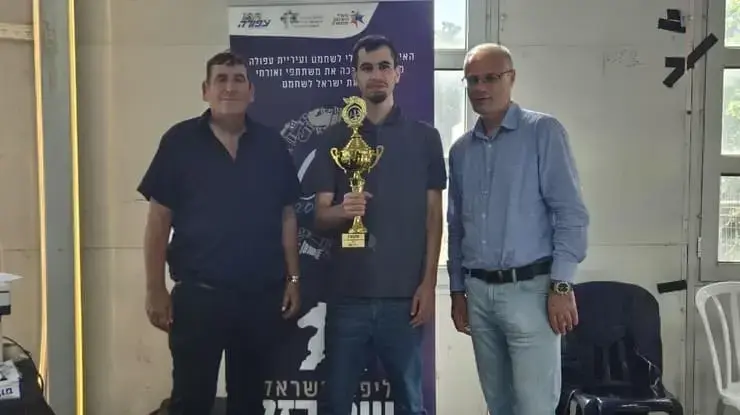 אלוף ישראל בשח בזק: ינאי בן ארי ממועדון השחמט מב