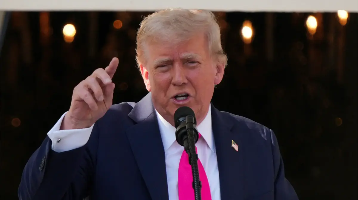 נשלם יותר על דלק? טראמפ מאיים, ומחירי הנפט מזנקים