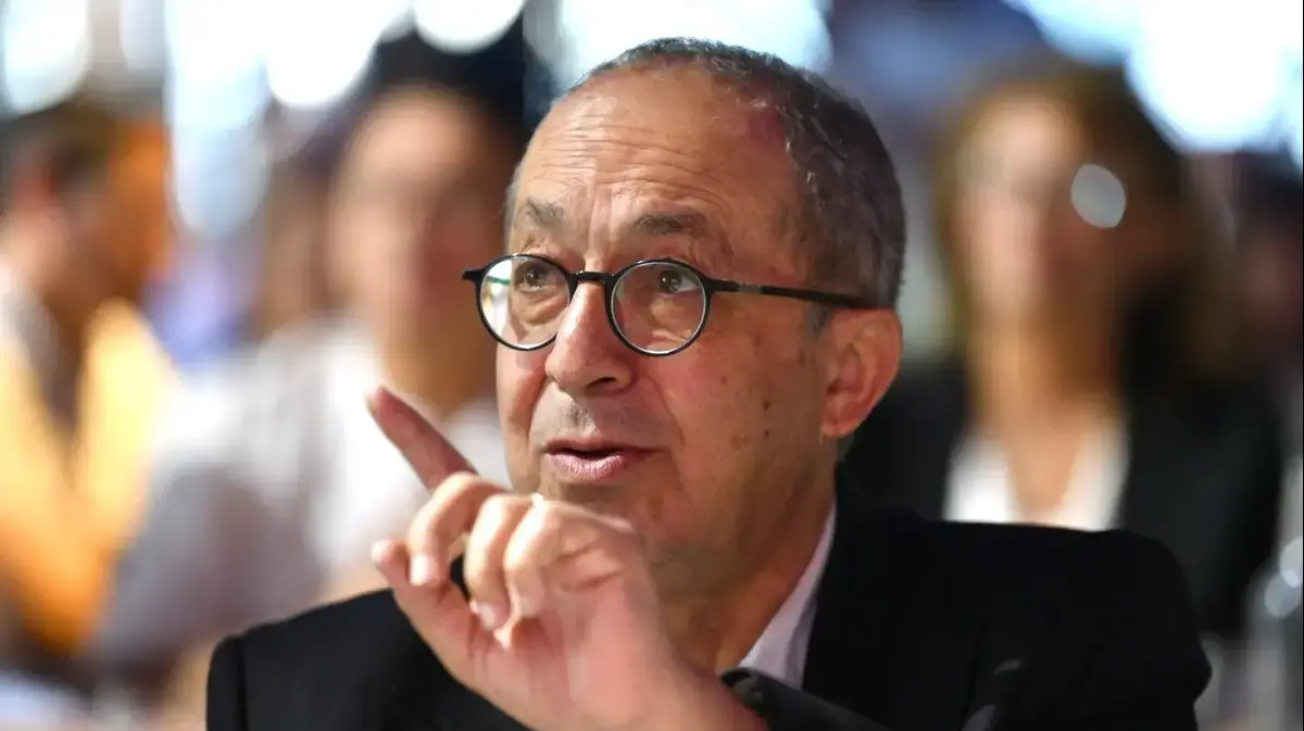 טלפונים כבויים בתיק - וללא ביטוח: הנוהל החדש של משרד החינוך | כל הפרטים