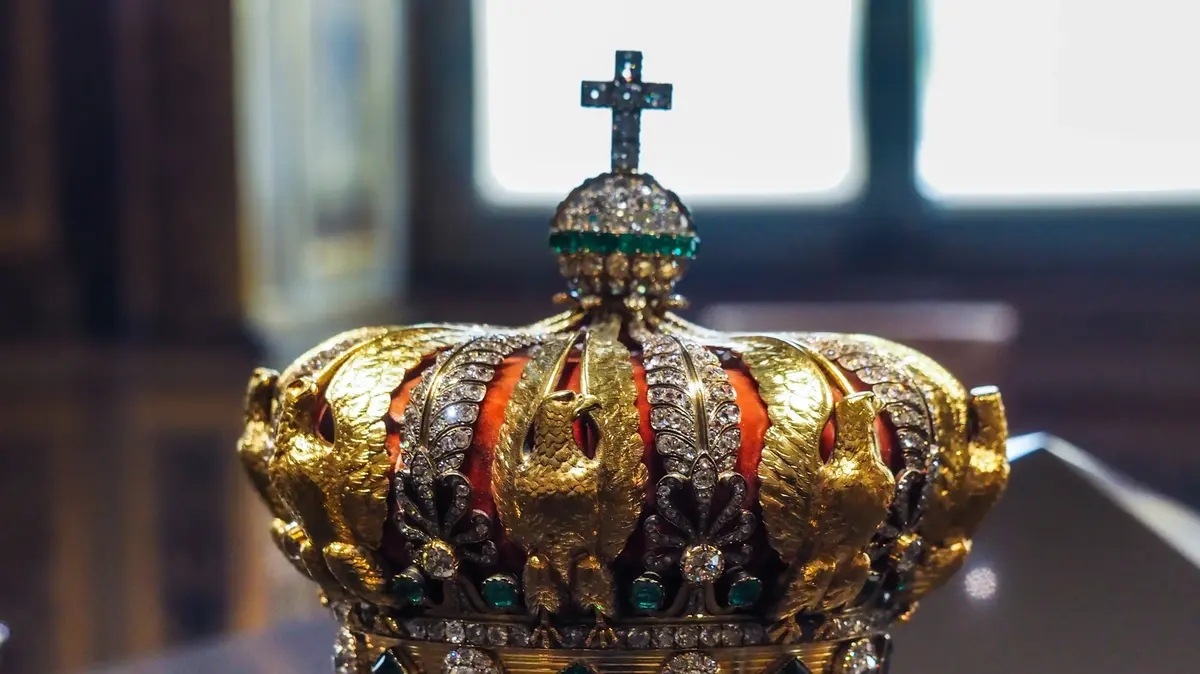 מנהלת הלובר התפטרה אחרי „שוד המאה”: „מעשה של אחריות” – וואלה חדשות