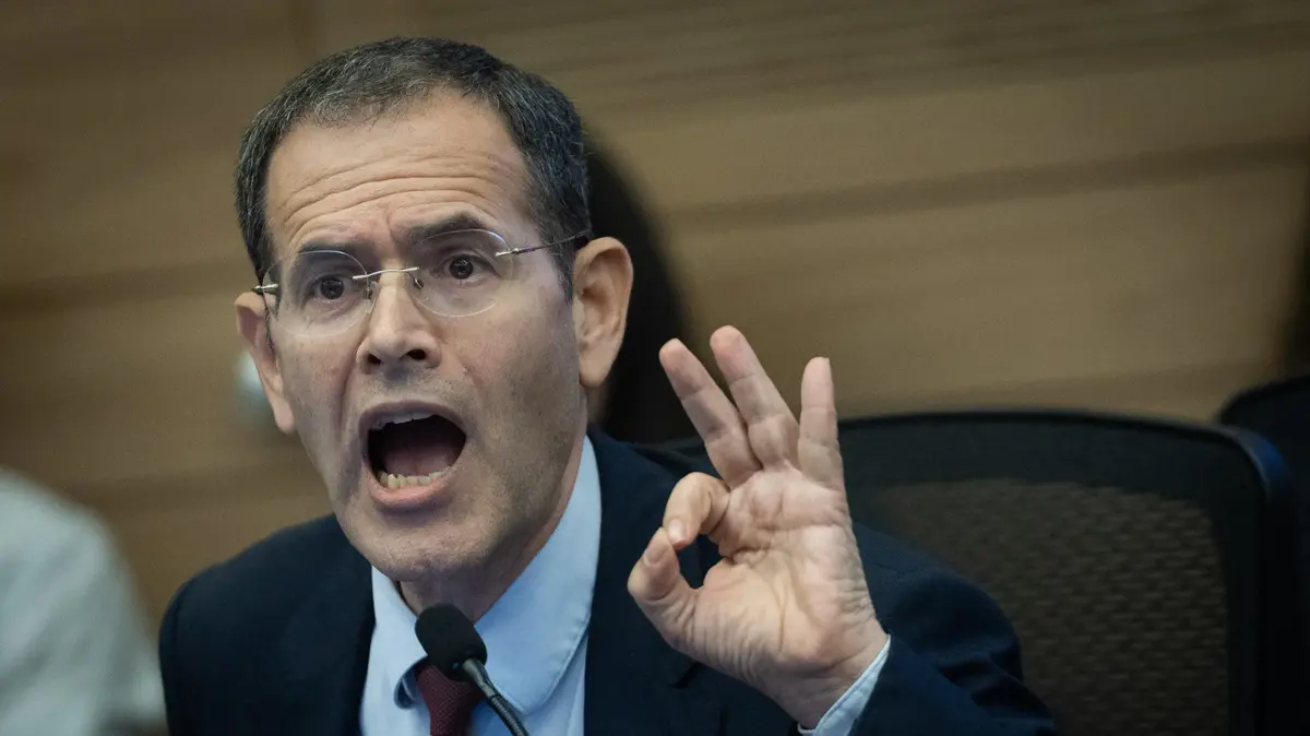 דיון ועדת חוקה יוצא משליטה: ח”כ סעדה הטיח אישום מיני בפרקליט המדינה – ועורר...