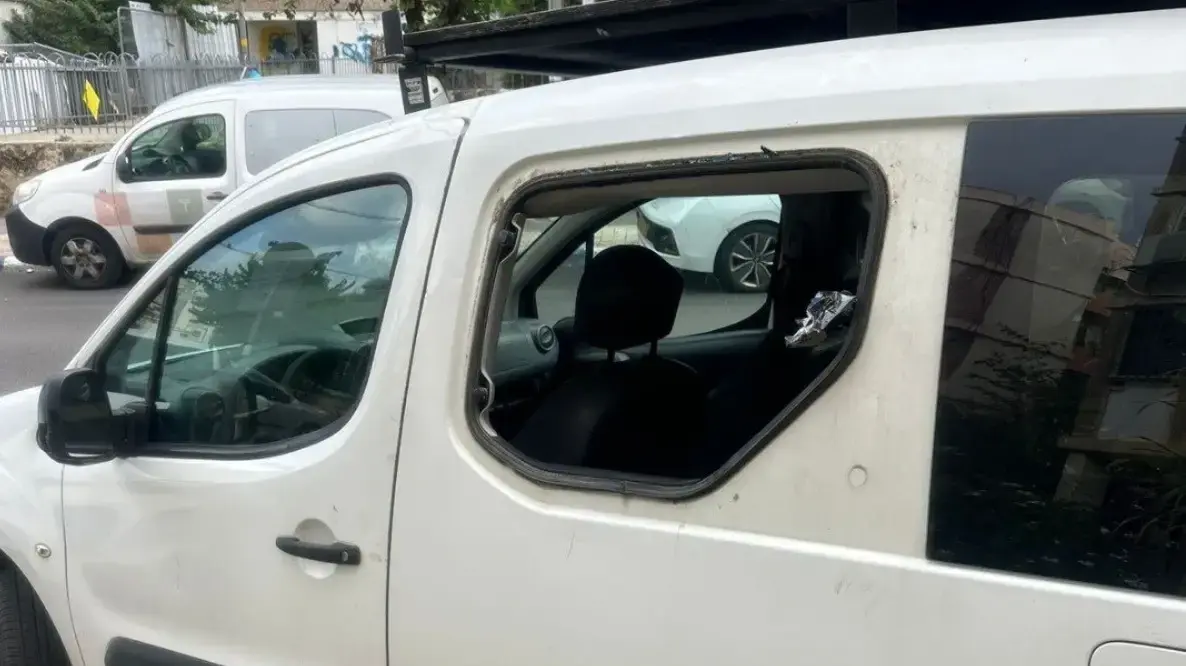 „מנסים להפחיד אותנו”: רכב משפחת האישה ההריונית שהותקפה – נפרץ | תיעוד – וואלה...