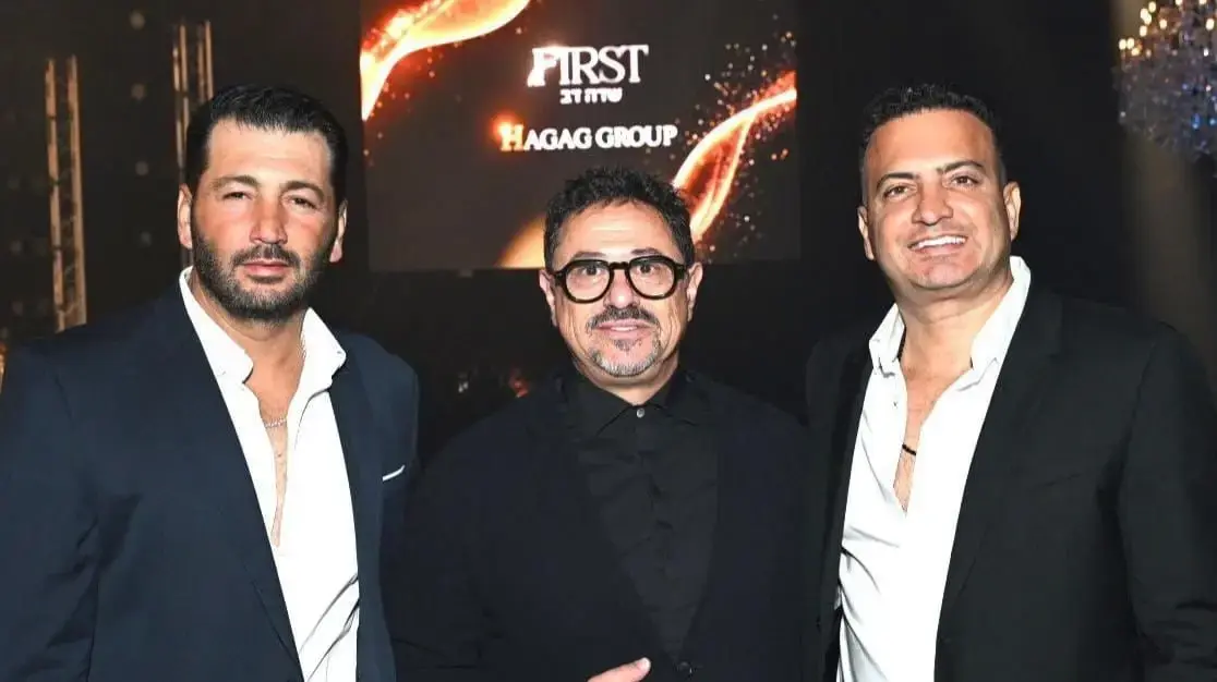 הלאונג': המדליקים