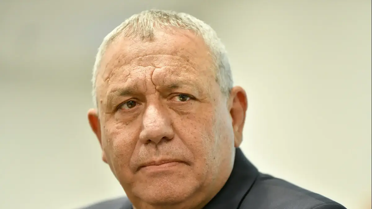 שלוש מפלגות בפתק אחד: התוכנית של איזנקוט לניצחון על נתניהו – וההצעות ללפיד ובנט...