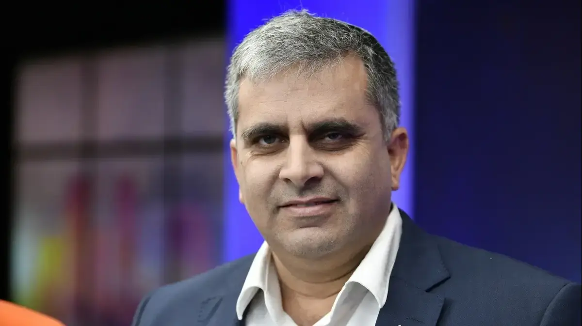 השר סופר תוקף: 