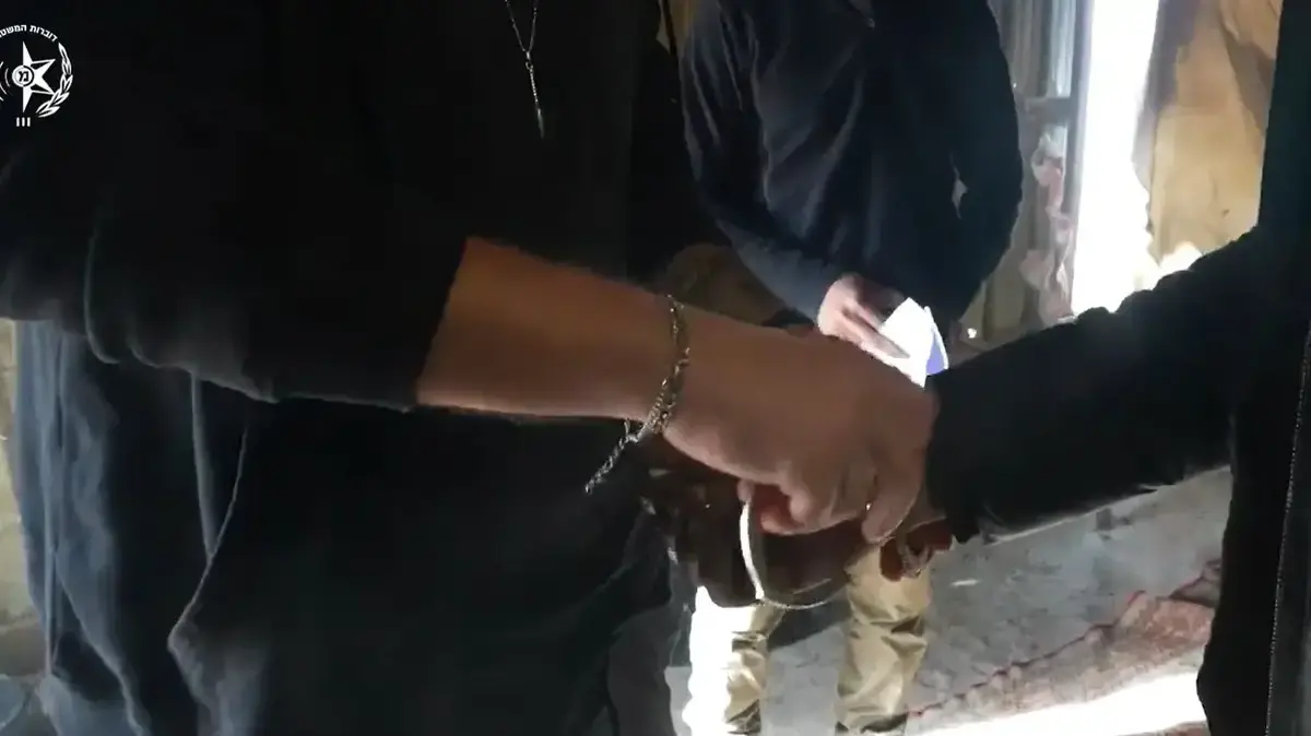 מכת הפרוטקשן בצפון: שלושה צעירים נעצרו בחשד להצתת כלי הנדסי באתר בנייה