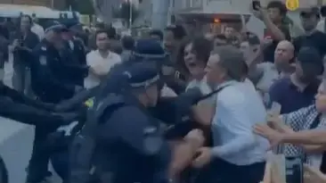 מהומה בסידני: אלפים מפגינים נגד ביקור הנשיא הרצוג | צפו