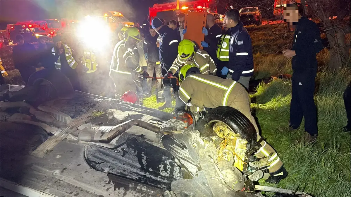 הקטל בכבישים: שני גברים נהרגו בהתהפכות רכב בכביש 6