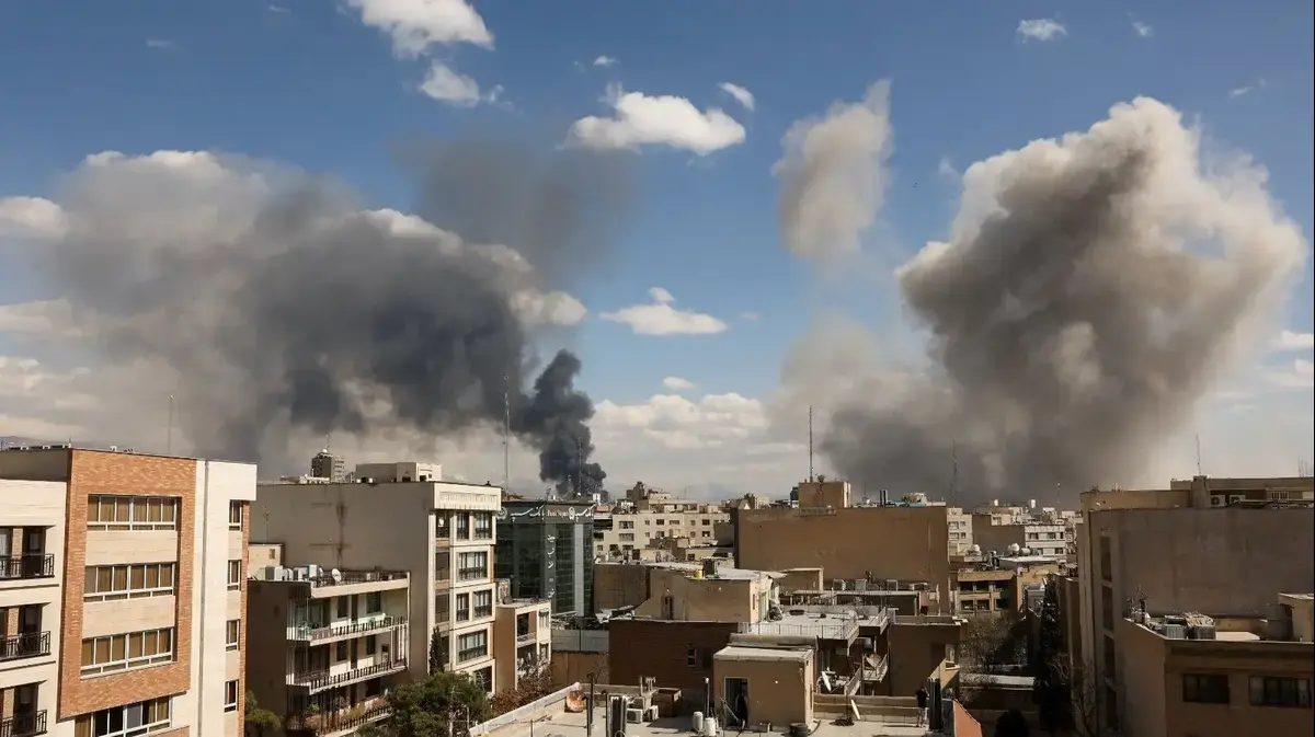 דוקטורינת ההתערבות העקיפה: מנגנונים צבאיים וחברתיים למיטוט שלטון האייתולות –...