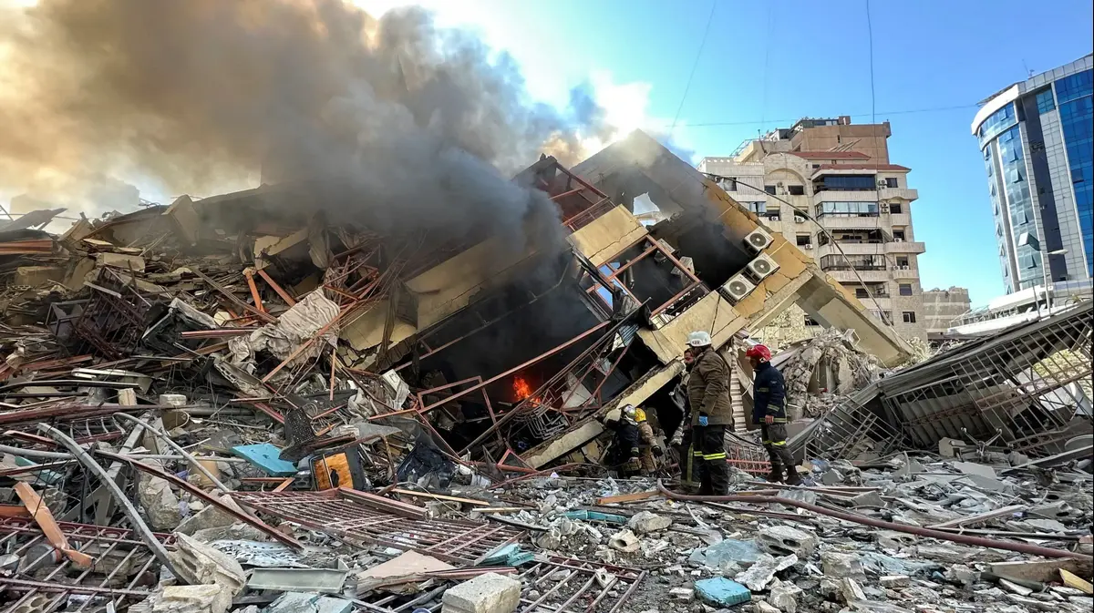 בדרך למלחמת אזרחים בלבנון? הדרמה מגירוש השגריר האיראני – ועד לשיחות עם ישראל –...