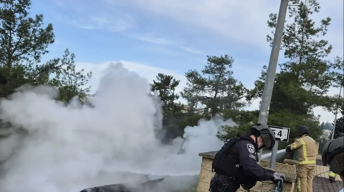 מטחים מאיראן לצפון והדרום: פגיעה ישירה במבנה בנשר | היום ה-25 למלחמה – וואלה...