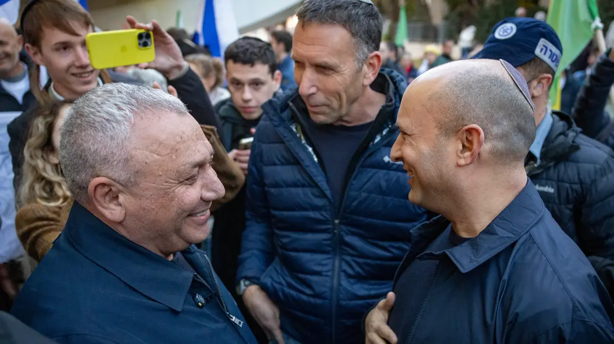 טובים השניים – רק בלי אגו: איזנקוט צריך לחבור עוד היום לבנט – וואלה חדשות