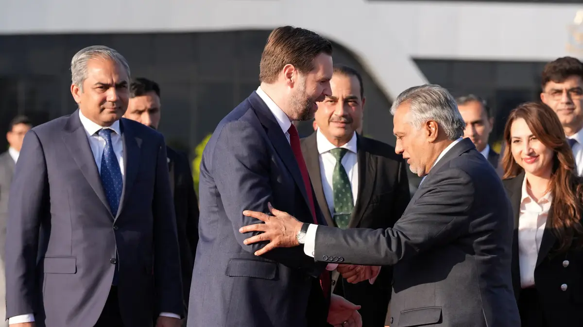 מבלי שנפגש עם המשלחת האמריקנית: שר החוץ האיראני עראקצ’י עזב את פקיסטן – וואלה...