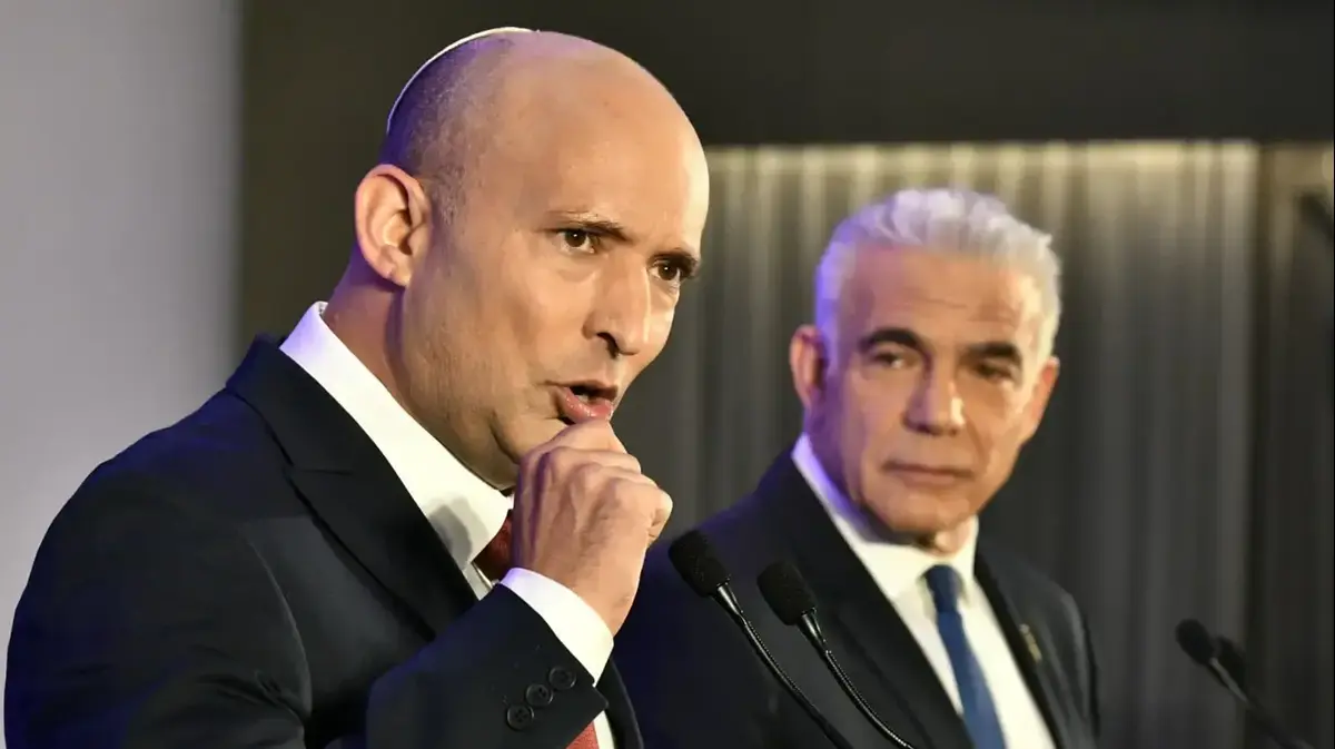 מאחורי הקלעים של האיחוד: נפתלי ניסה לגייס בכירים – ופנה ללפיד כמוצא אחרון –...