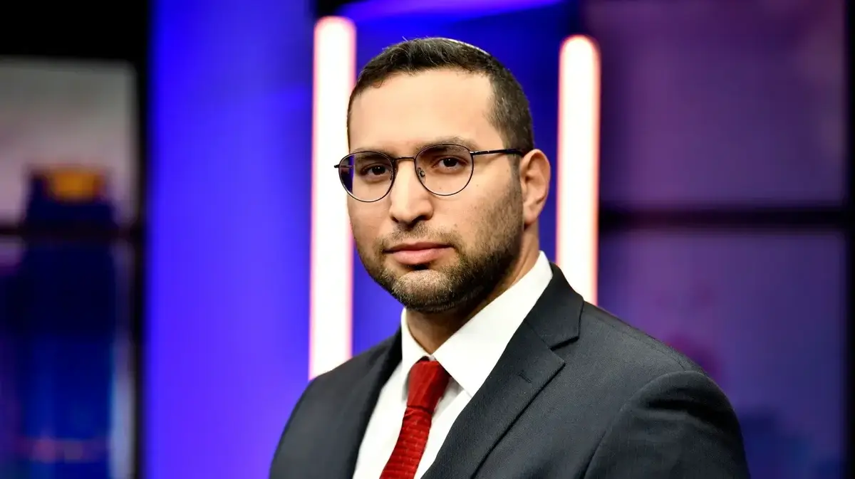 השר יצחק וסרלאוף חושף את סיפור ההכרות עם אשתו מוריה - וואלה סלבס