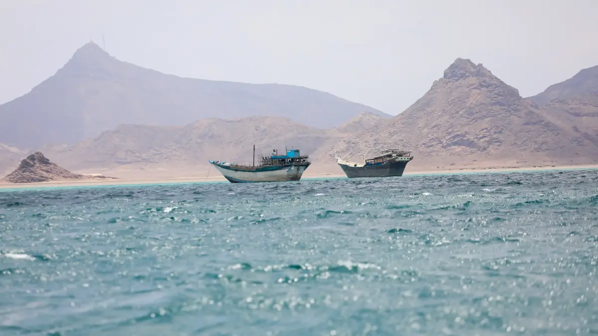 איראן הורתה לחות'ים לסגור את מצר באב אל מנדב
