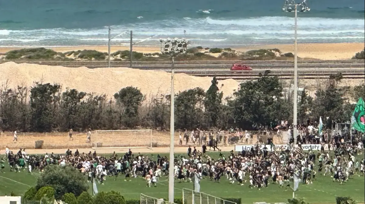 הקדימו את המועדון: אוהדי מכבי חיפה חגגו את פתיחת העונה