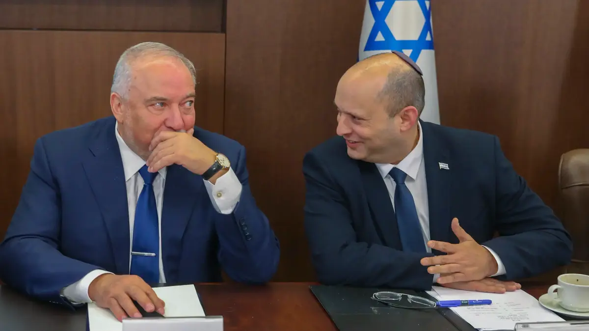 השאלה שבנט מסרב לענות עליה – והתרחיש הפוליטי שישנה את המדינה