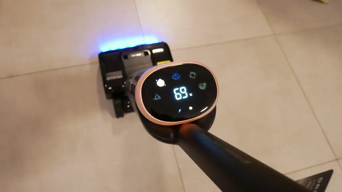 Dreame H16 Pro Steam: עושה הרבה קיטור – אבל הוא האם גם עושה את העבודה?