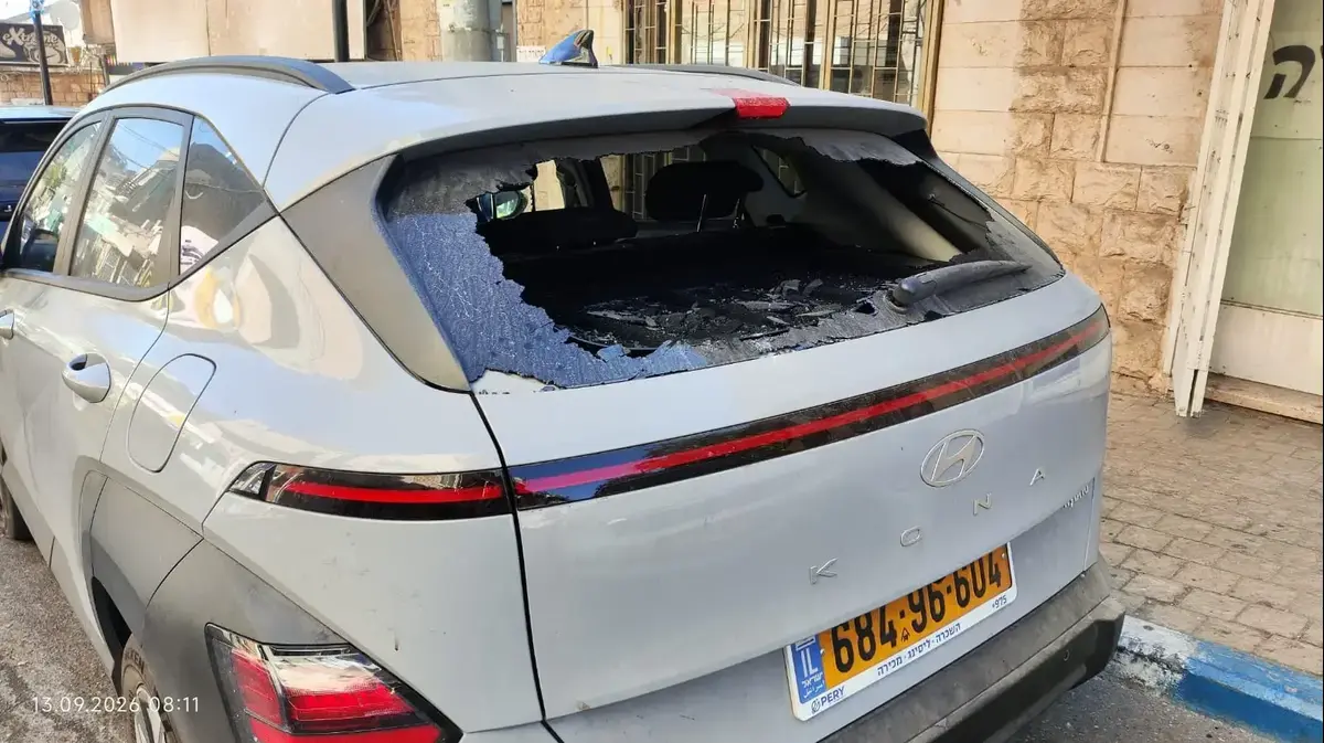 "כואב לי הלב - שיכאב להם גם": הואשם שפגע במכוניות בגלל רמקול שנגנב | תיעוד