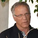 חצרוני אביה