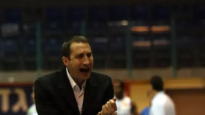 מאמן מכבי תל אביב דיוויד בלאט