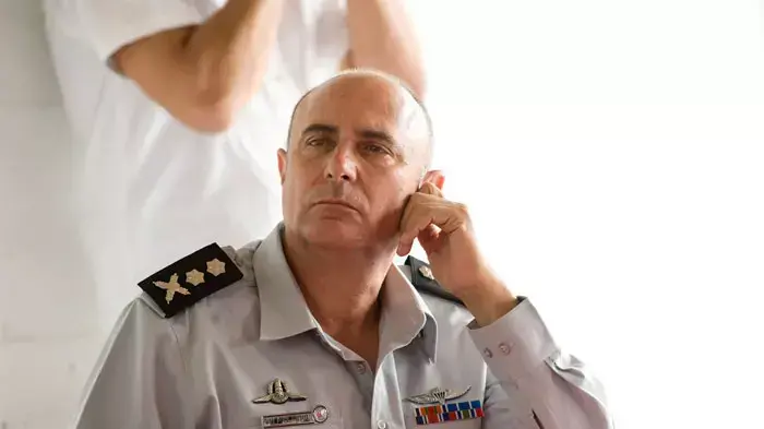 טקס חילופי נציב כבאות והצלה במעמד השר לביטחון הפנים יצחק אהרונוביץ ומנכ"ל המשרד לביטחון הפנים יעקב גנות, הנציב הנכנס שחר איילון אפריל 2011